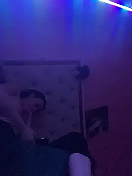 Flossy Vettie online show from October 2025 03:23:01 PM