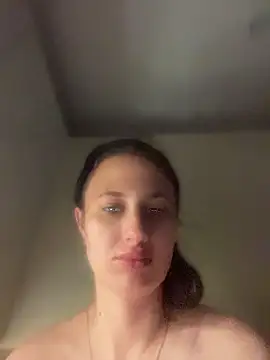 Flossy Vettie online show from July 2026 06:07:01 PM