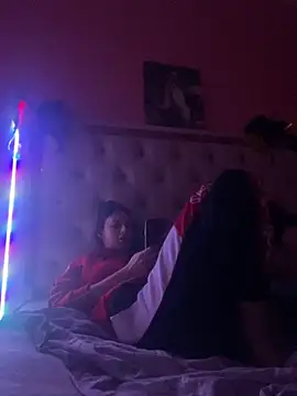 Flossy Vettie online show from November 2025 05:13:02 PM