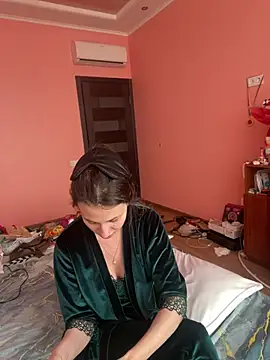 Flossy Vettie online show from April 2026 02:30:01 PM