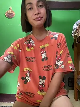 Snapshot of Ms_Nics chatting on January 2025 10:24:01 PM Ms Nics online show from January 2025 10:24:01 PM