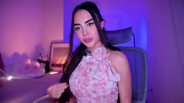 Snapshot of Lil_Gabby chatting on November 2025 07:28:02 PM Lil Gabby online show from November 2025 07:28:02 PM