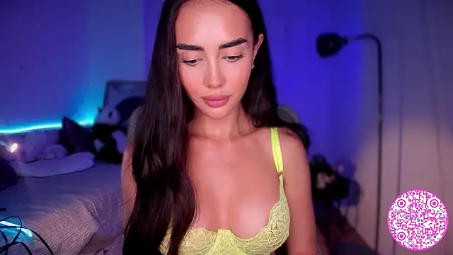 Snapshot of Lil_Gabby chatting on October 2025 06:44:01 PM Lil Gabby online show from October 2025 06:44:01 PM