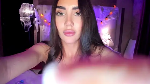 Snapshot of Lil_Gabby chatting on October 2025 06:41:02 PM Lil Gabby online show from October 2025 06:41:02 PM