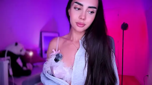 Snapshot of Lil_Gabby chatting on November 2025 07:57:01 PM Lil Gabby online show from November 2025 07:57:01 PM