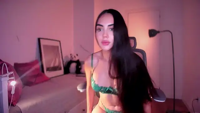 Snapshot of Lil_Gabby chatting on November 2025 08:20:01 PM Lil Gabby online show from November 2025 08:20:01 PM