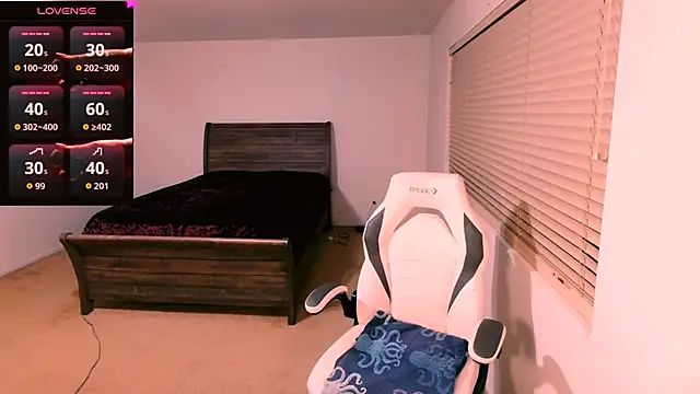 britteebee online show from March 2026 03:19:01 AM