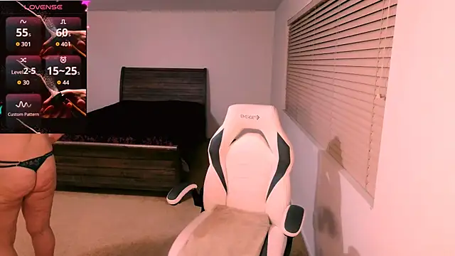 britteebee online show from April 2026 04:47:02 AM