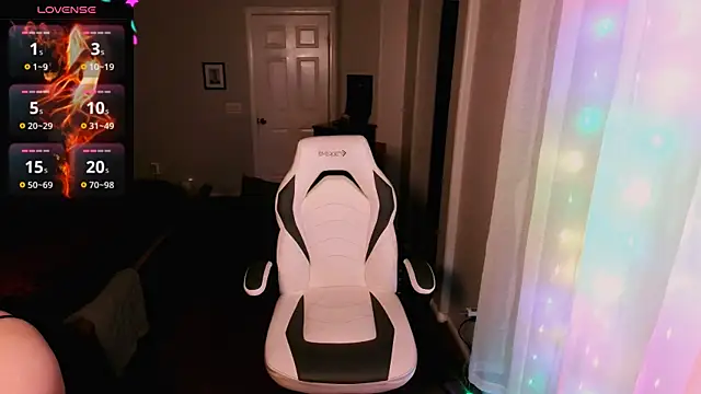 britteebee online show from February 2026 08:48:01 AM