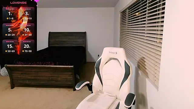 britteebee online show from March 2026 05:12:02 AM