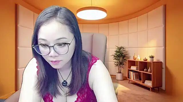Giuliam online show from May 2026 01:30:01 PM