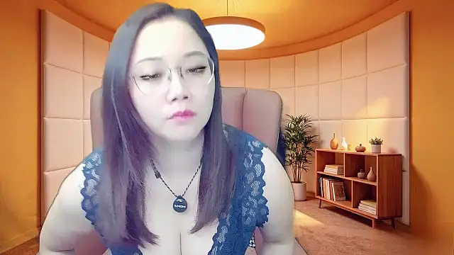 Giuliam online show from April 2026 02:07:02 AM