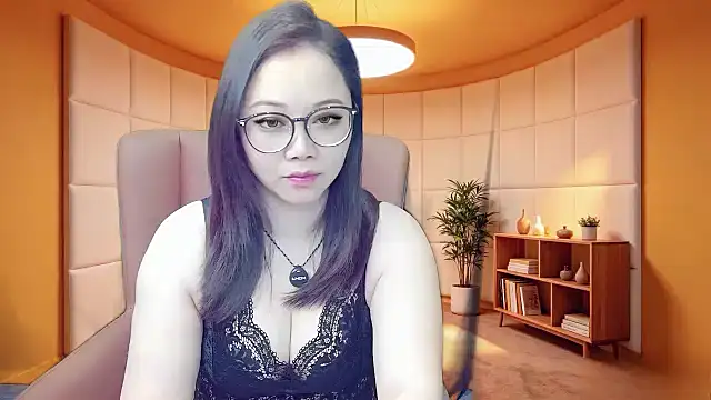 Giuliam online show from May 2026 06:05:01 PM