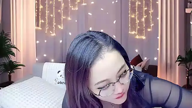 Giuliam online show from October 2025 11:04:02 PM