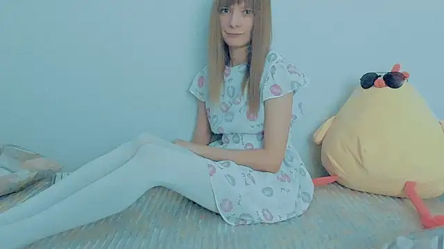 YourCaramel online show from October 2025 03:40:02 AM