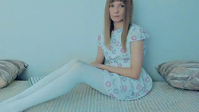 YourCaramel online show from September 2025 10:37:01 AM