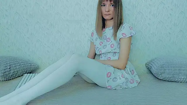 YourCaramel online show from February 2025 04:41:01 AM