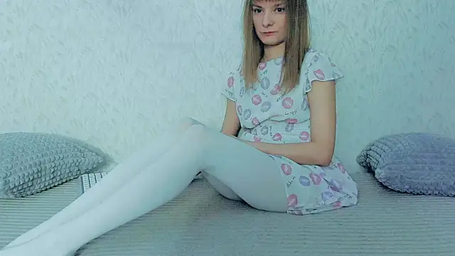 YourCaramel online show from February 2025 05:58:01 AM