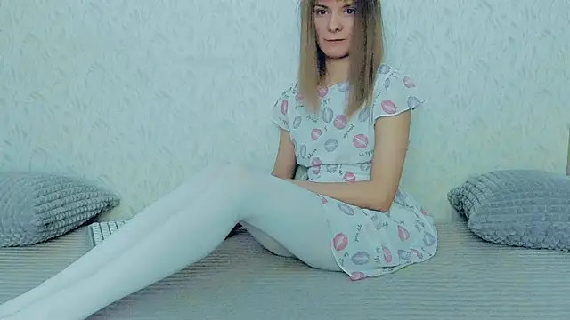 YourCaramel online show from February 2025 05:37:01 AM