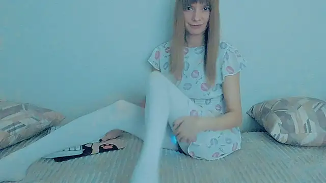 YourCaramel online show from November 2025 03:43:02 AM