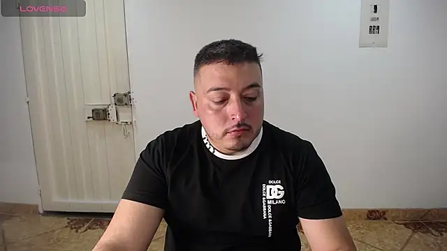 Snapshot of antonycruz chatting on June 2026 01:28:02 AM antonycruz online show from June 2026 01:28:02 AM
