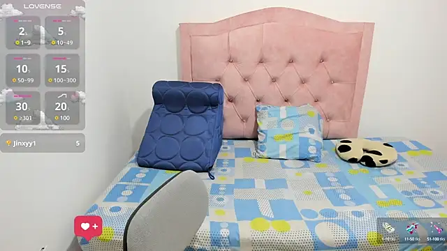 Nazlyy30 online show from March 2025 06:37:02 AM