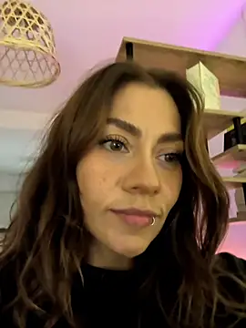 SamyJones9 online show from April 2026 10:28:01 PM