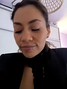 SamyJones9 online show from November 2025 11:54:01 PM