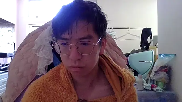 Snapshot of charlie_xdd chatting on March 2025 06:32:02 AM charlie xdd online show from March 2025 06:32:02 AM