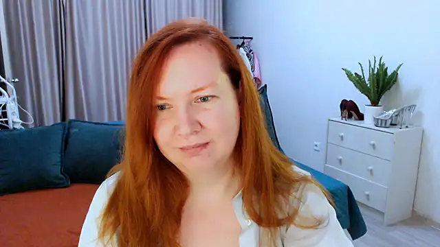 GoddessLara online show from September 2025 08:36:02 PM