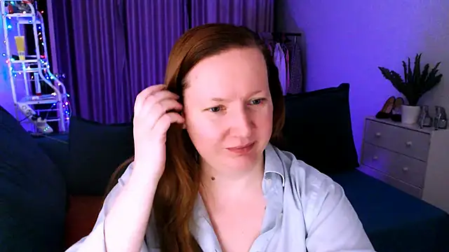 GoddessLara online show from December 2024 06:05:01 PM