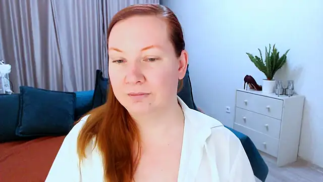 GoddessLara online show from September 2025 08:37:01 PM