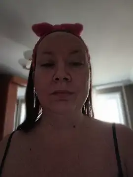 GoddessLara online show from April 2026 01:53:01 AM
