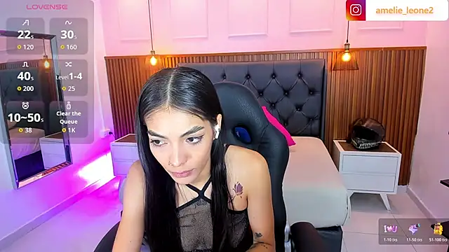 AMELIELEONE online show from July 2026 12:33:01 PM