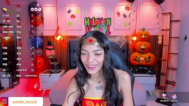 Snapshot of AMELIELEONE chatting on October 2025 12:24:01 PM AMELIELEONE online show from October 2025 12:24:01 PM