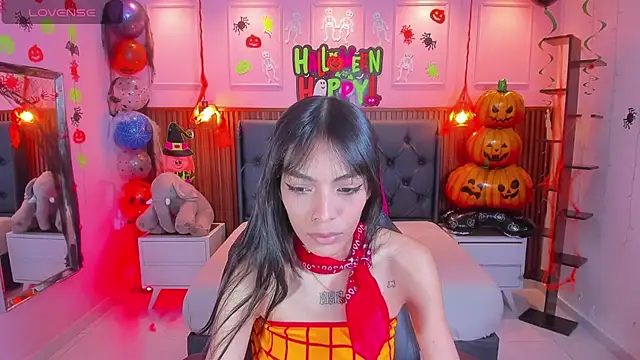 Snapshot of AMELIELEONE chatting on October 2025 12:26:01 PM AMELIELEONE online show from October 2025 12:26:01 PM