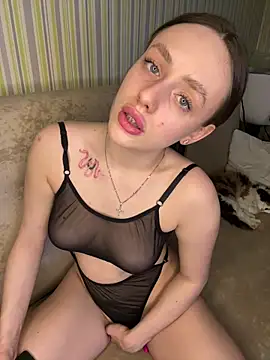 Snapshot of Lisaaan chatting on March 2025 07:06:01 PM Lisaaan online show from March 2025 07:06:01 PM