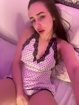 Snapshot of Lisaaan chatting on October 2025 02:18:02 PM Lisaaan online show from October 2025 02:18:02 PM