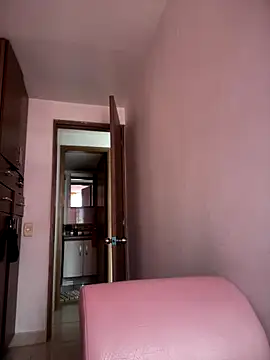 DulceLenns online show from October 2025 06:20:02 PM