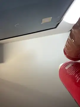 Snapshot of Emmily_19 chatting on February 2026 11:04:02 PM Emmily 19 online show from February 2026 11:04:02 PM