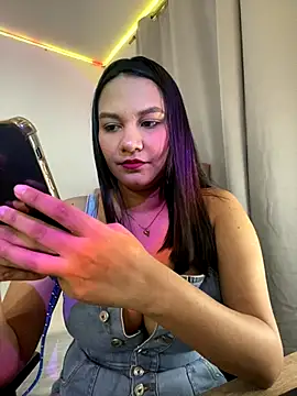 marc and ema online show from November 2025 02:12:04 AM