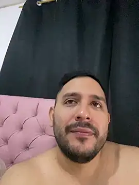 Snapshot of marc_and_ema chatting on February 2025 04:52:01 PM marc and ema online show from February 2025 04:52:01 PM