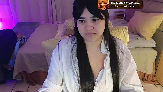 feluriana online show from June 2026 12:32:01 AM