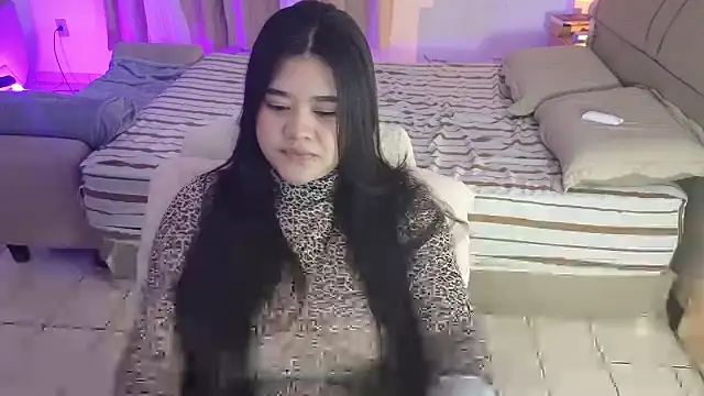 feluriana online show from April 2026 08:46:02 PM