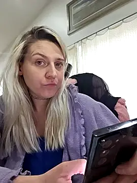 Snapshot of ScarletCallings420 chatting on February 2025 07:19:02 PM ScarletCallings420 online show from February 2025 07:19:02 PM