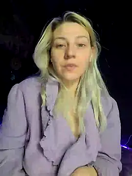 Snapshot of ScarletCallings420 chatting on February 2025 04:14:02 PM ScarletCallings420 online show from February 2025 04:14:02 PM