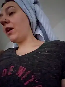 ScarletCallings420 online show from November 2025 06:34:02 PM