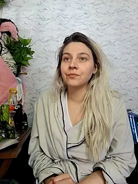 ScarletCallings420 online show from April 2026 09:39:33 PM