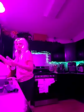 ScarletCallings420 online show from November 2025 05:17:02 PM