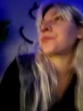 ScarletCallings420 online show from November 2025 05:27:01 PM